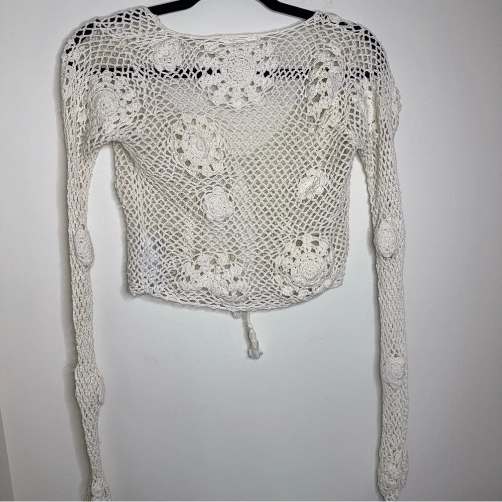 BDG Cream Crochet Floral Blouse - Picture 5 of 5